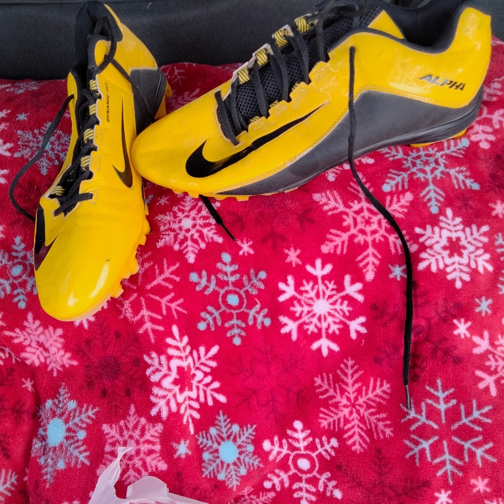 Nike Aplha Men's Cleats